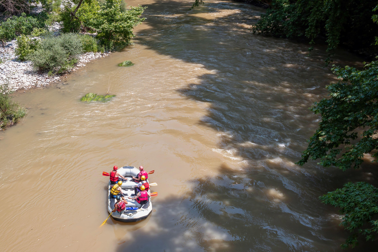 Da Cusco: Scopri il fiume Vilcanota con il rafting a UrubambaNatura nell&#039;Urubamba con canoa nella zona di Ollantaytambo