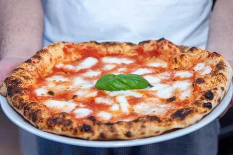 Pizza Masterclass in Syracuse: Become an Italian Pizzaiolo for a Day
