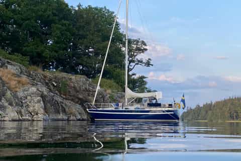 Sail & See – Private Segeltour mit Schwimmen und Sightseeing