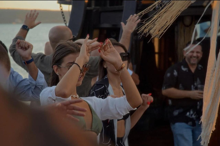 Varna: Sea Disco Cruise with Karaoke & Dance Battle