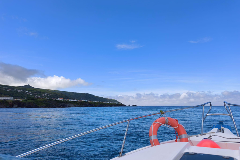 Flores: Caves, Waterfalls and Snorkelling