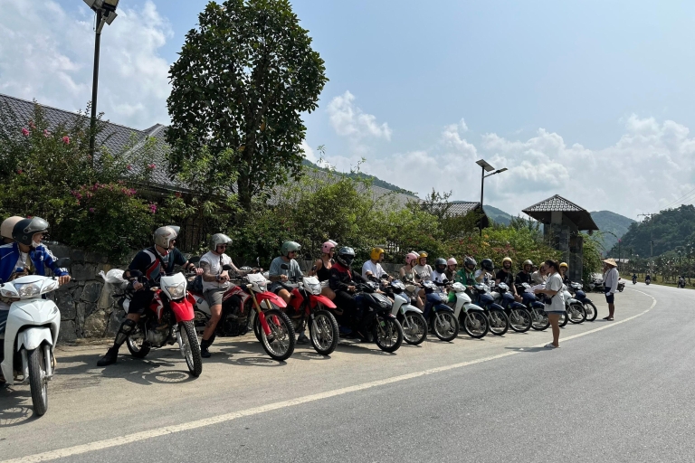 Sapa - Ha Giang Loop motobike tour 3D2N - mała grupaHa Giang Loop Motobike 3D2N - Mała grupa z łatwym kierowcą