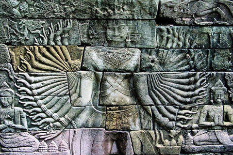Banteay Chhmar Temple & Battambang Bat Cave Tour