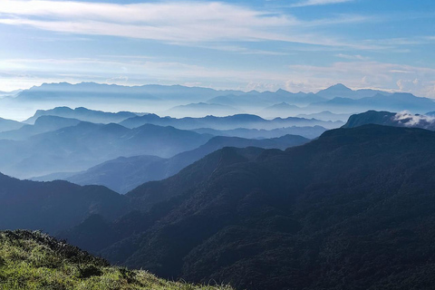 Kandy: escursione di 2 giorni sul monte Knuckles e tour del villaggioKandy: escursione di 2 giorni sul monte Knuckles e tour dei villaggi
