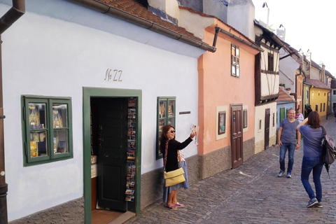 Prague: Private tour of Prague castle, meet up at hotel