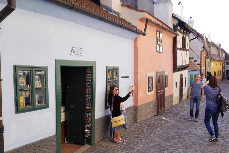 Prague: Private tour of Prague castle, meet up at hotel
