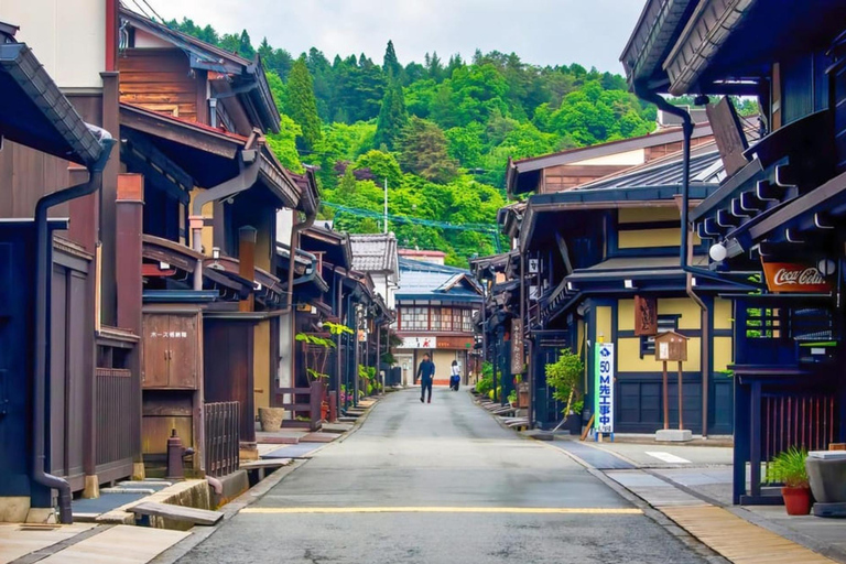 Da Osaka/Kyoto: Escursione di un giorno a Shirakawa-go, TakaYama e Kanazawa