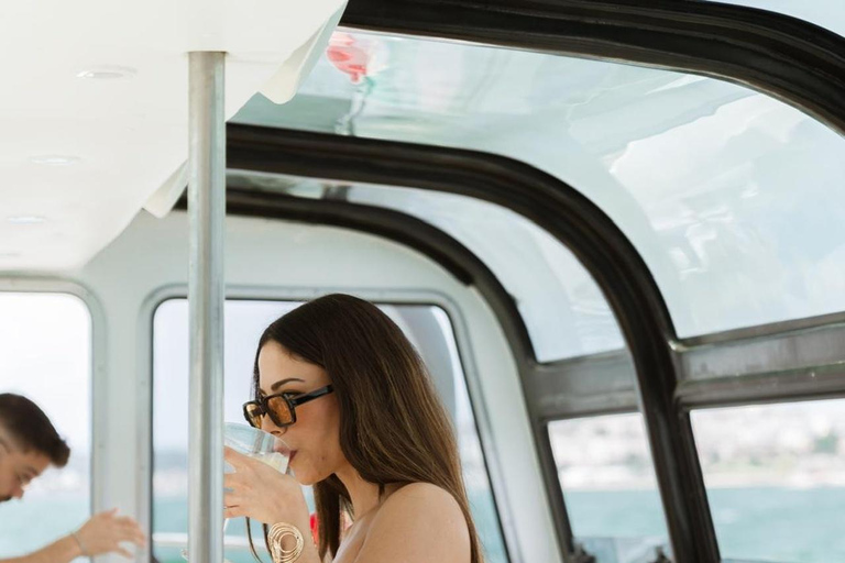 Lisbon – Sangria Social Premium Boat Experience Lisbon: Sangria Vibe Premium Boat Experience