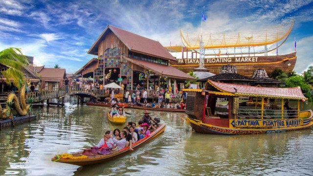 Visit Pattaya Floating Market Entry Ticket in Sattahip