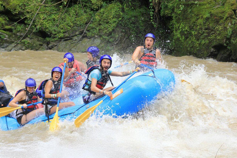San José: Pacuare Hiking and Rapid Rafting 2-Day Trip