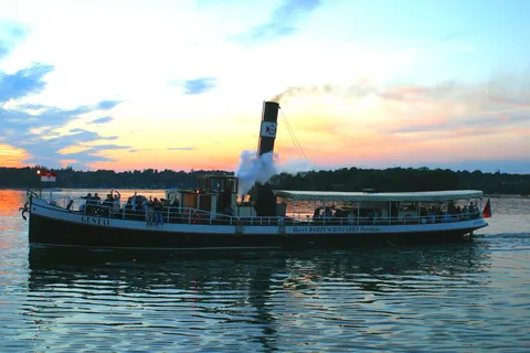 Dampfschiff Gustav - Tagesfahrt nach Berlin