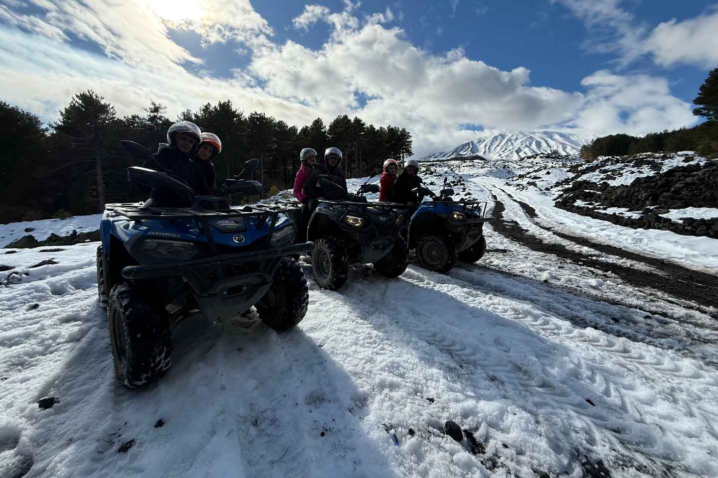 Da Motta Camastra: Tour in Quad nella Valle dell'Alcantara e sull'Etna - 5 Ore di Avventura