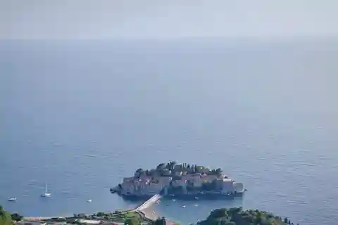 Große Tour der Küstenklöster von Budva - private Tour