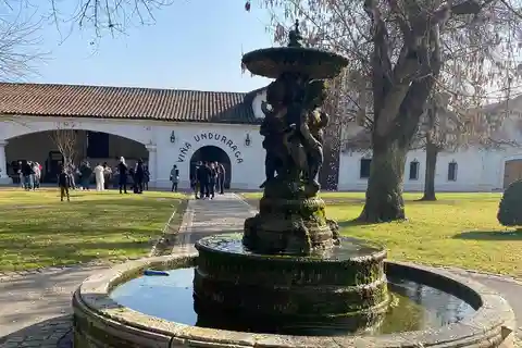 Wine Tour Founders Viña Undurraga Experience.