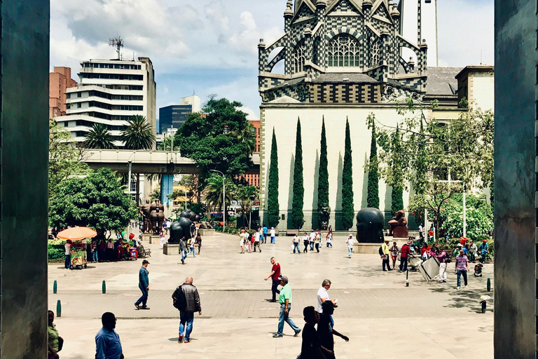 Medellín: La vida de Treasure BOTERO en su ciudad natal