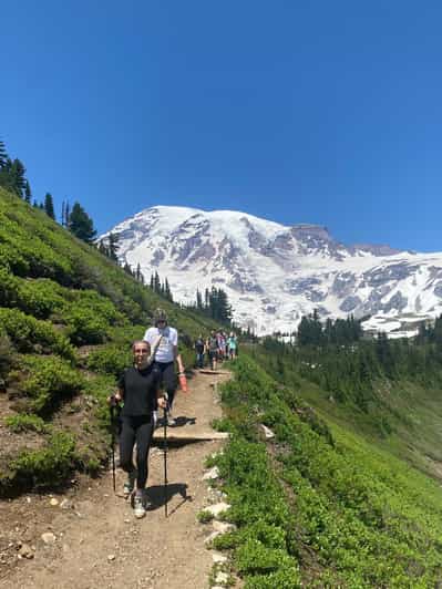 Mt. Rainier Private Group, comfortable SUV