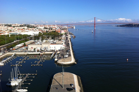 Limousine tour covering Lisbon and Cascais&Sintra. Luxury tour covering Lisbon highlights and Cascais&Sintra.