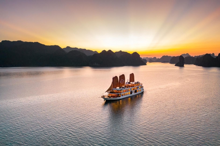Zatoka Halong: 3D2N All inclusive z rejsem cesarzaCesarz Rejs Dziedzictwo Halong | 3 dni kryjówki