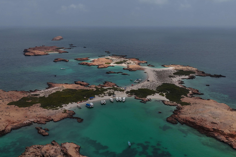 From Muscat: Dimaniyat Islands Snorkeling Tour with Lunch Dimaniyat Snorkeling Cruise with Snacks & Transfers