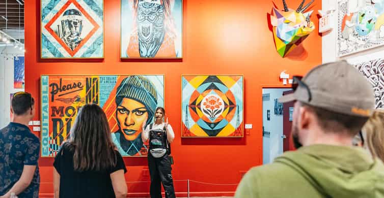 Miami: Wynwood Walls, Galleries, and Murals Guided Tour photo 15