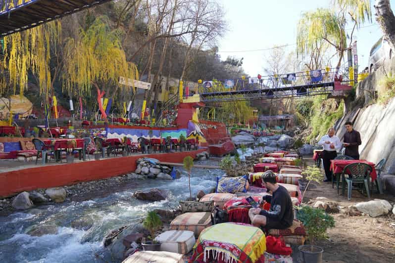 Au départ de Marrakech : Excursion dans la vallée de l'Ourika, randonnée dans les cascades et déjeuner - trekking