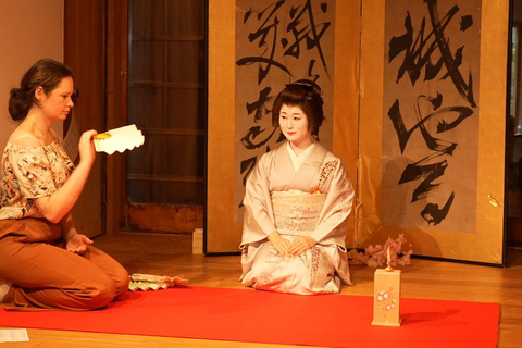 Tokyo: 1 Hour Geisha Show Experience in Asakusa