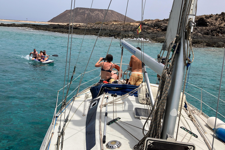 Fuerteventura: Sailing Experience - Sail with us to Isla de Lobos