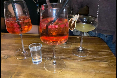 Nuremberg: Guided Bar Tour with shots &amp; Snacks