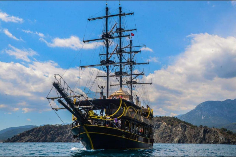 Kemer: Red Dragon Boat Tour with Pirate Cave and PhaselisCruise from Meeting Point