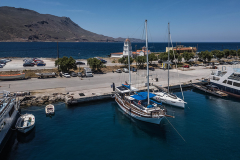 Chania: Luxury Gulet Cruise to Balos & Gramvousa with Lunch