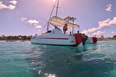Barbados: Small-Group Catamaran Cruise with Snorkeling