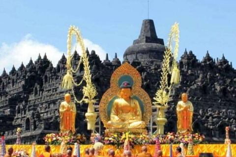 Borobudur Vesak Lantern 2026: Magical Night Tour