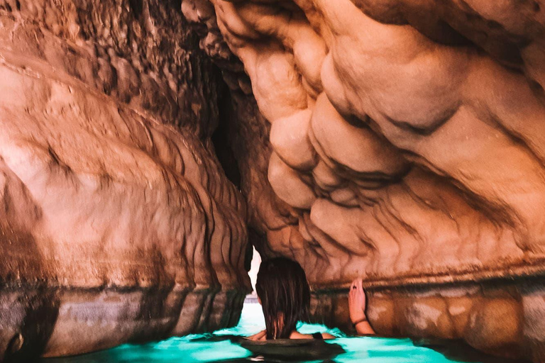 From Muscat: Private Wadi Shab & Bamah Sinkhole Day Trip Wadi Shab Adventure & Bamah Sinkhole –Oman’s Natural Wonders