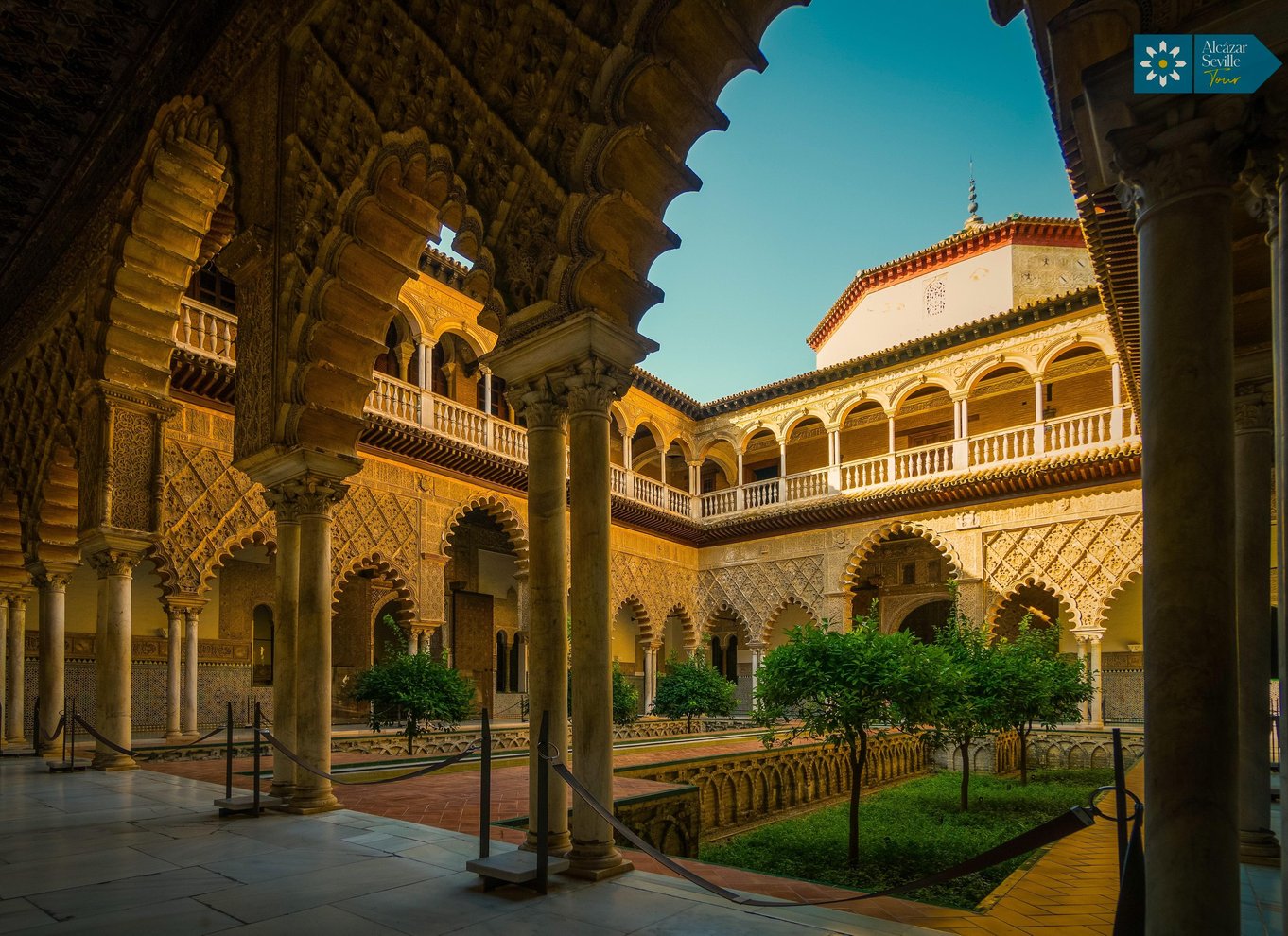 Sevilla: Spring køen over til Alcázar, katedralen og Giralda