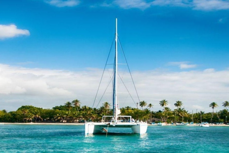 Punta Cana: Catamaran Cruise and Snorkeling