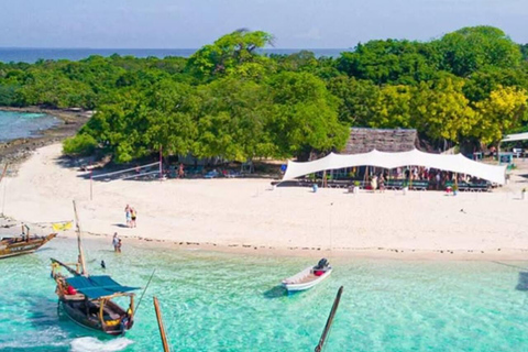 ZANZIBAR: Private Safari Blue Tour with BBQ Lunch