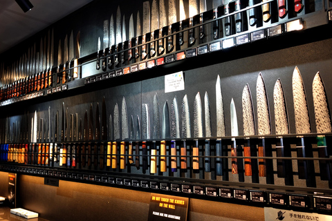 Tokyo: Guided Tour of Japan's Largest Fish Market in Tsukiji 한국어 가능한 일본인 가이드와 떠나는 츠키지 맛집 도보 투어