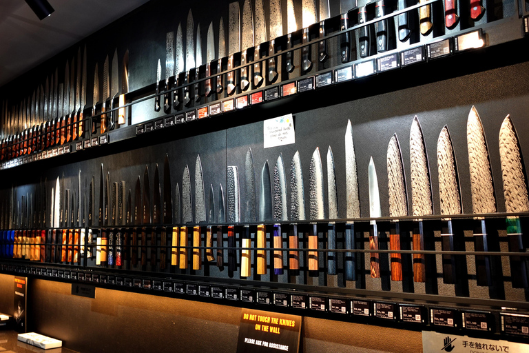 Tokyo: Guided Tour of Japan's Largest Fish Market in Tsukiji 한국어 가능한 일본인 가이드와 떠나는 츠키지 맛집 도보 투어