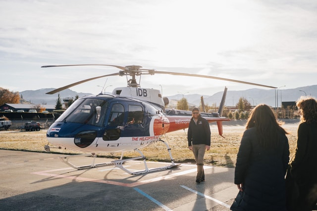 Queenstown: Pilot's Choice Helicopter Tour & Alpine Landing