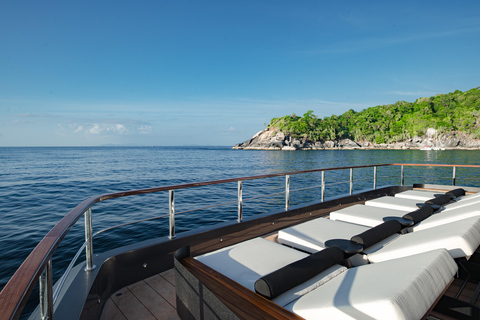 Phuket:Phi Phi Island with Buffet & DJ Party by Noah Yacht