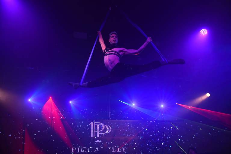 PICCADILLY PREMIUM Espetáculo ao vivo e clube noturnoQuarto real