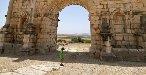 Fes: Volubilis Roman Ruins, Mouly Idriss, & Meknes Day Trip