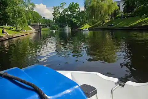 Ruderboote und (Tret-)Boote mieten - Flusskreuzfahrten Lettland