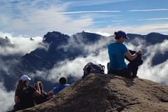 Funchal: Geführte Wanderung am Pico Grande mit Curral das Freiras