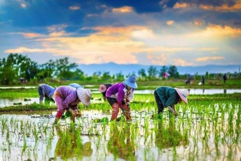 From Kathmandu: Nepali Village Trip with Cooking Class