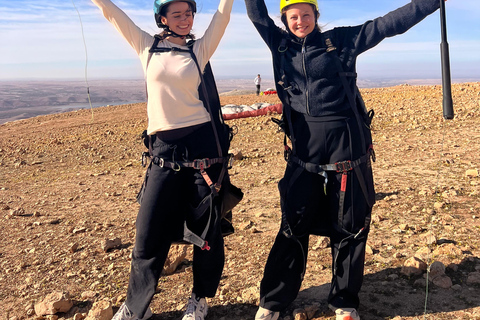 Avventura a Marrakech: parapendio, giro in cammello e colazione