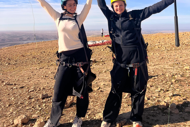 Avventura a Marrakech: parapendio, giro in cammello e colazione