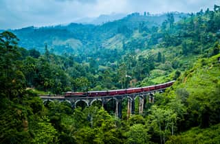 Ella: Second Class Scenic Train Ticket nach/von Kandy