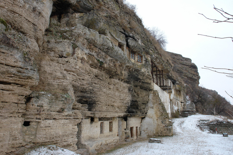 Kiszyniów: wycieczka piesza, klasztor w jaskini i klasztor CurchiKiszyniów: Wycieczka piesza, klasztor jaskiniowy i klasztor Curchi