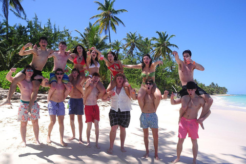 Private Catamaran with Open Bar and Dominican Meal